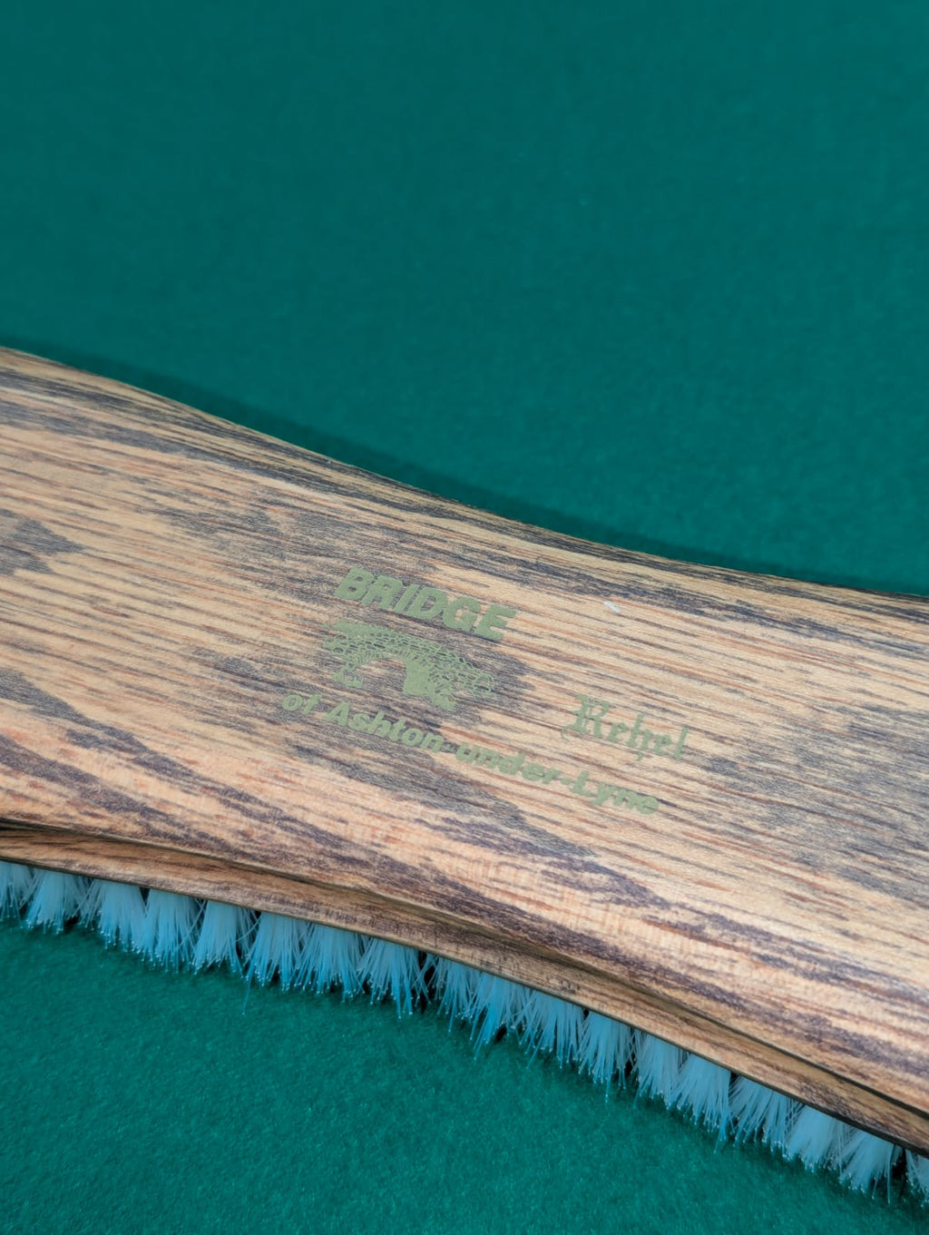 BRIDGE SNOOKER BILLIARDS CLOTH CLEANING BURSH
